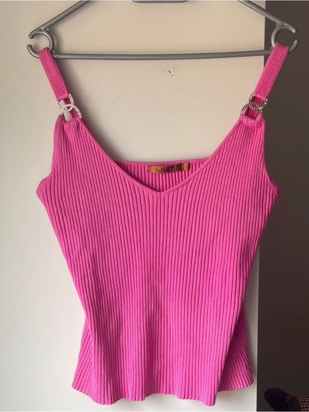 Belladini Y2K Ribbed V-Neck Tank Top - Pink large